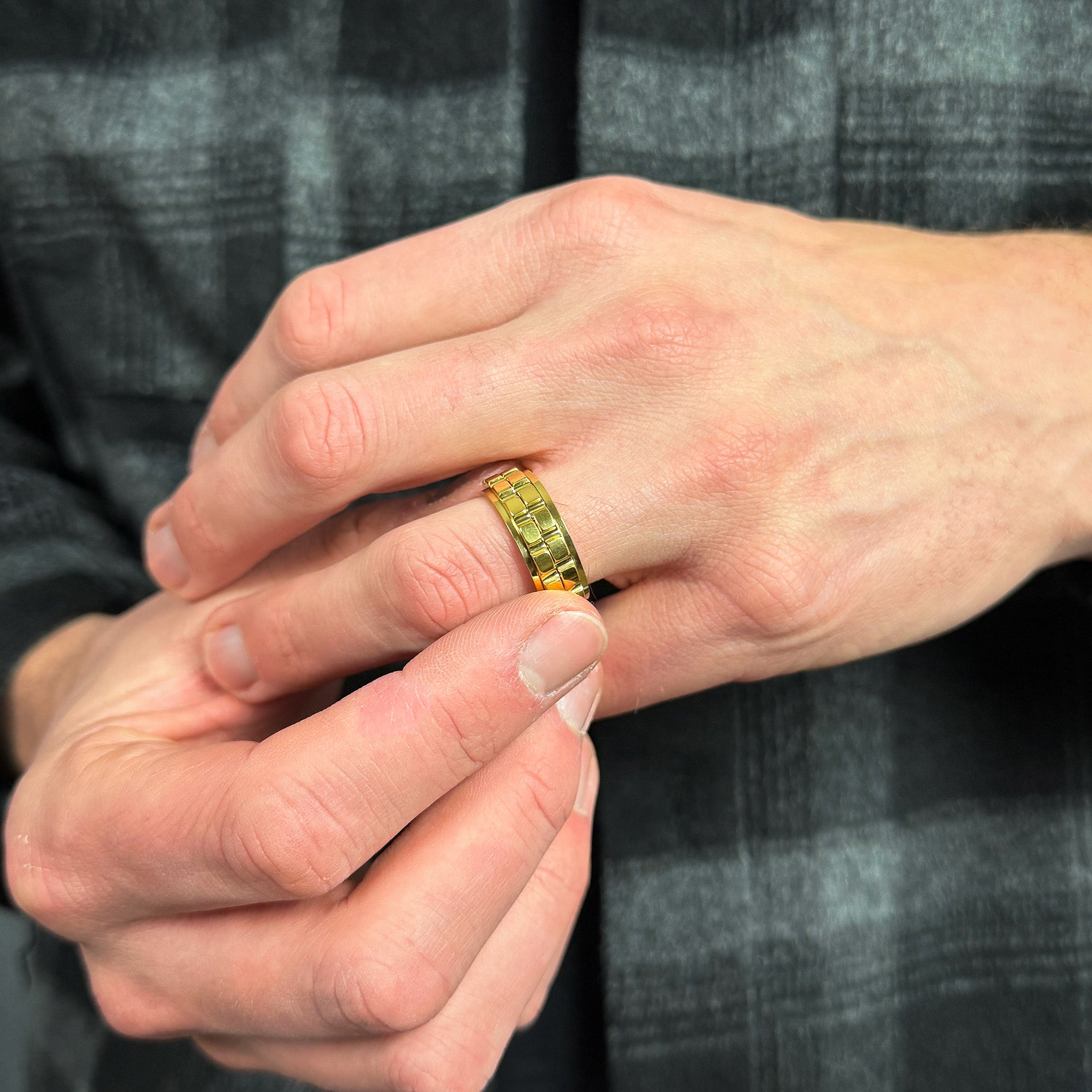 scratchproof gold tungsten anxiety fidget ring for men