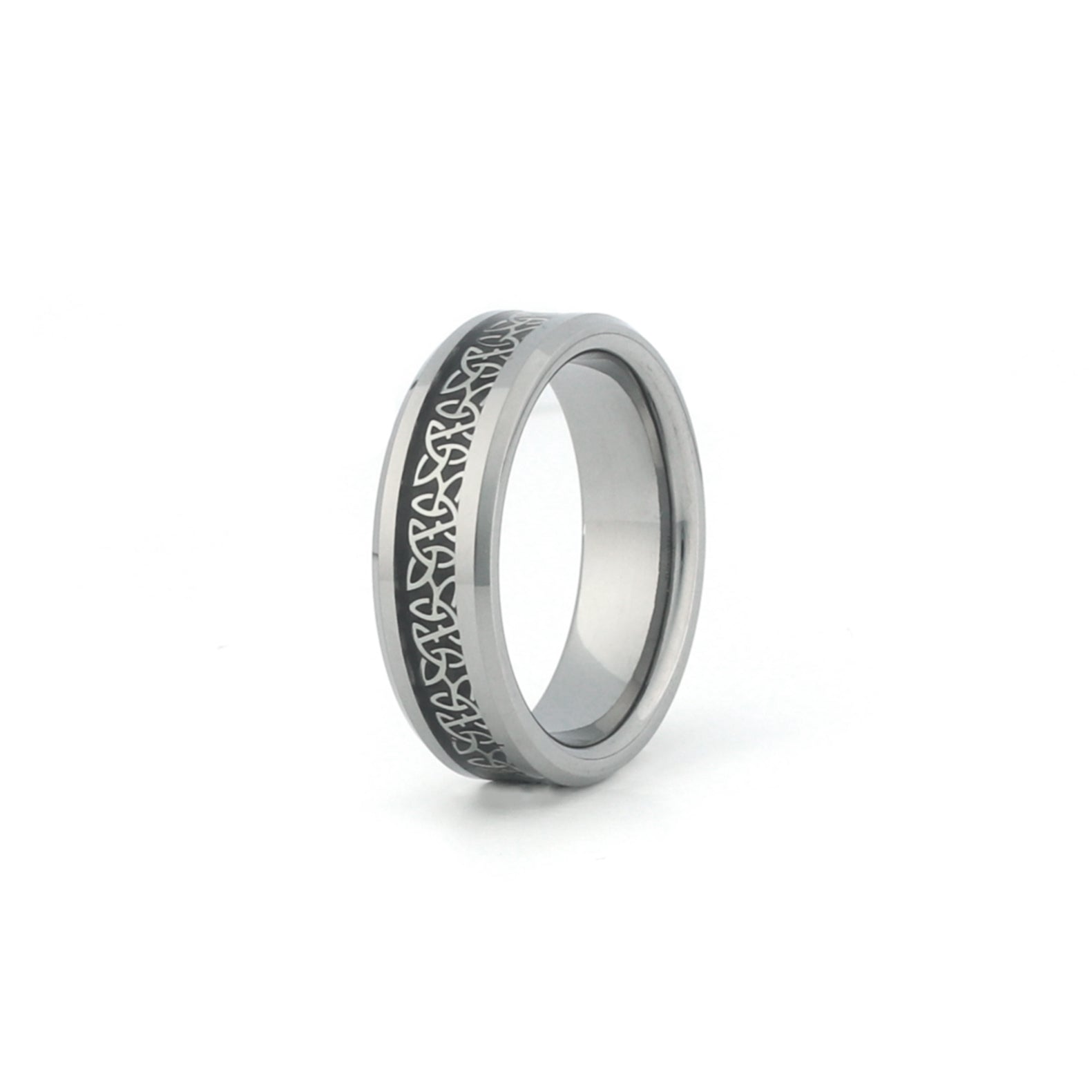 6mm Celtic wedding ring with carbon fibre inlay