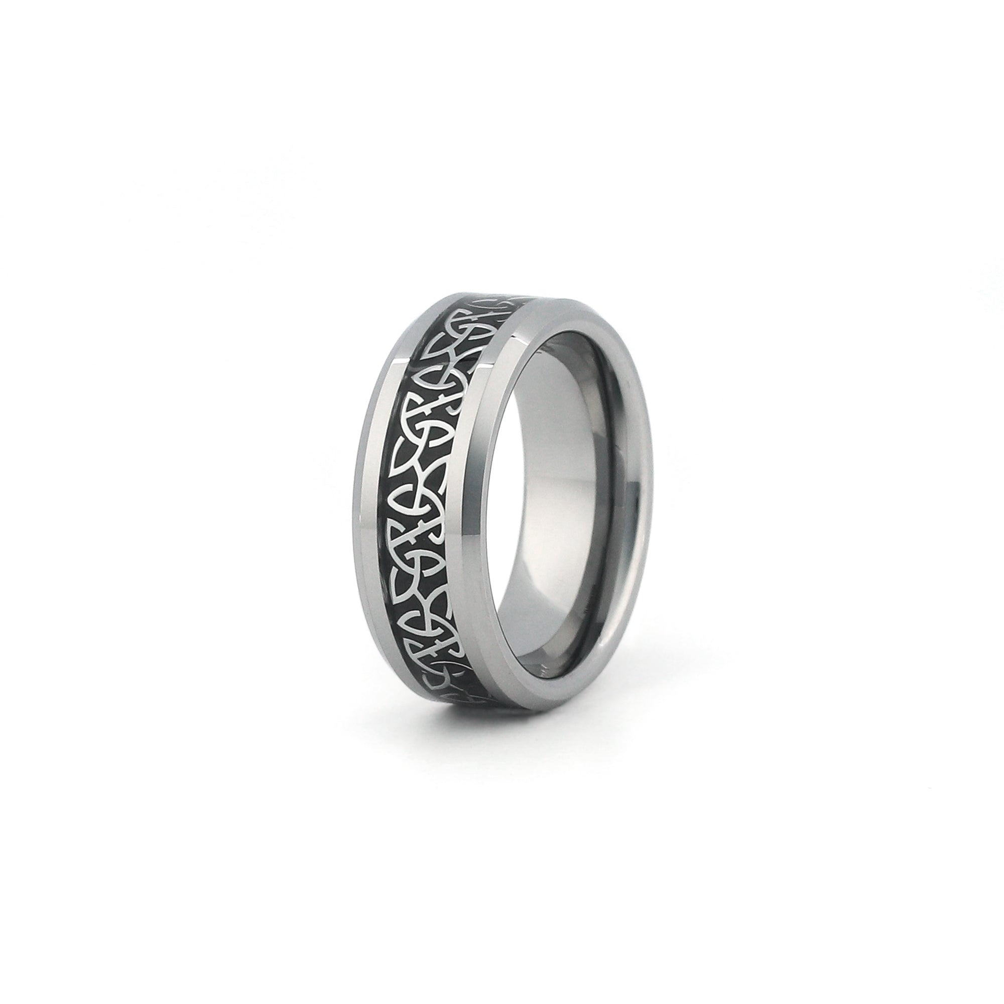 8mm Celtic wedding ring with carbon fibre inlay