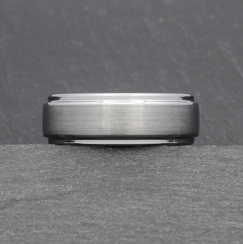 simple silver wedding band for men